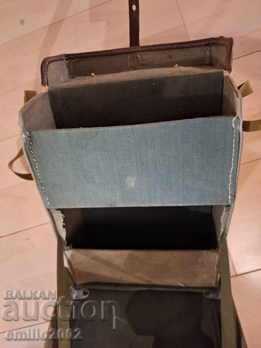 Στρατιωτικό φαρμακείο πεδίου με τιμή 9.00 BGN | € 4.60