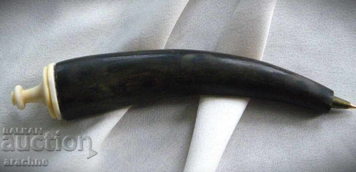 Γνήσιο στυλό από κέρατο αφρικανικού βουβάλου και δόντι ιπποπόταμου με τιμή 88.00 BGN | € 44.99