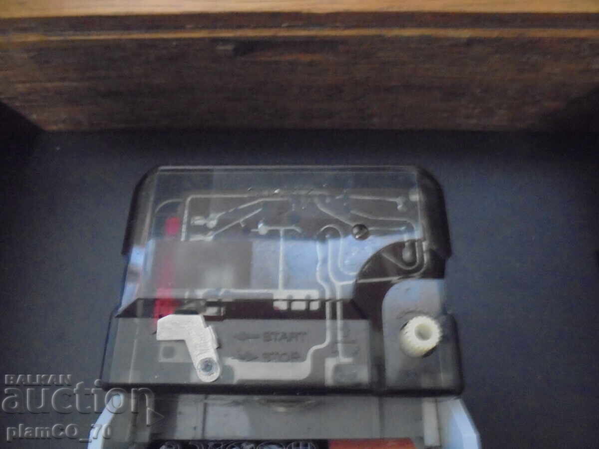 Delivery of №8383 Old Retro Quartz Watch - ANKRA Delivery of №8383 Old Retro Quartz Watch - ANKRA