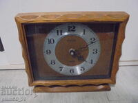 №8383 Old Retro Quartz Watch - ANKRA