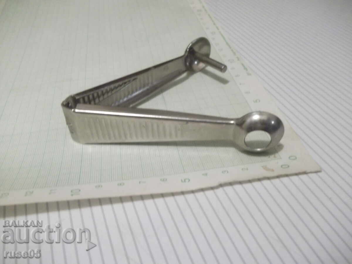 Δημοπρασία Εργαλείο μετάλλου για αφαίρεση κουκουτσιών από κεράσια κ.λπ