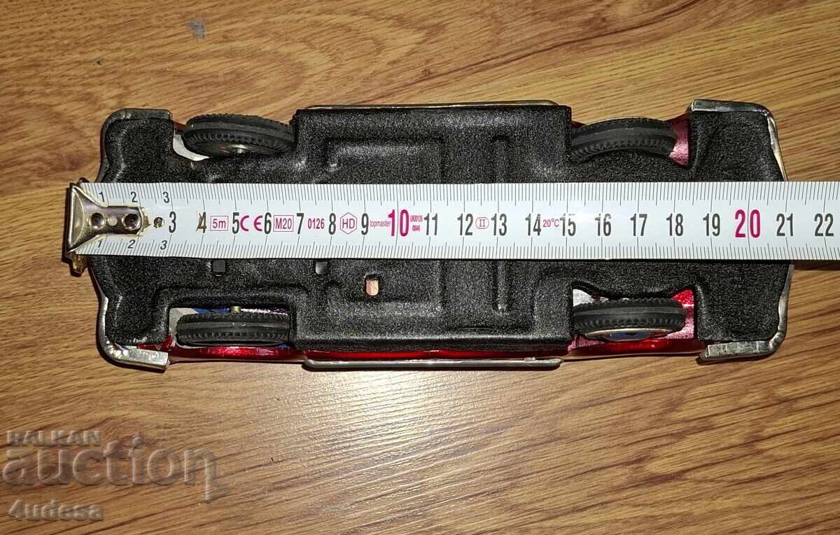 Made in China old tin car with an inertial mechanism - 6