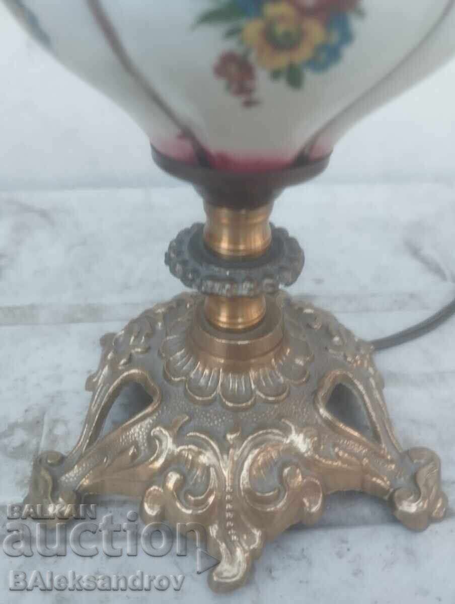 Аукцион Красива нощна лампа месинг и порцелан