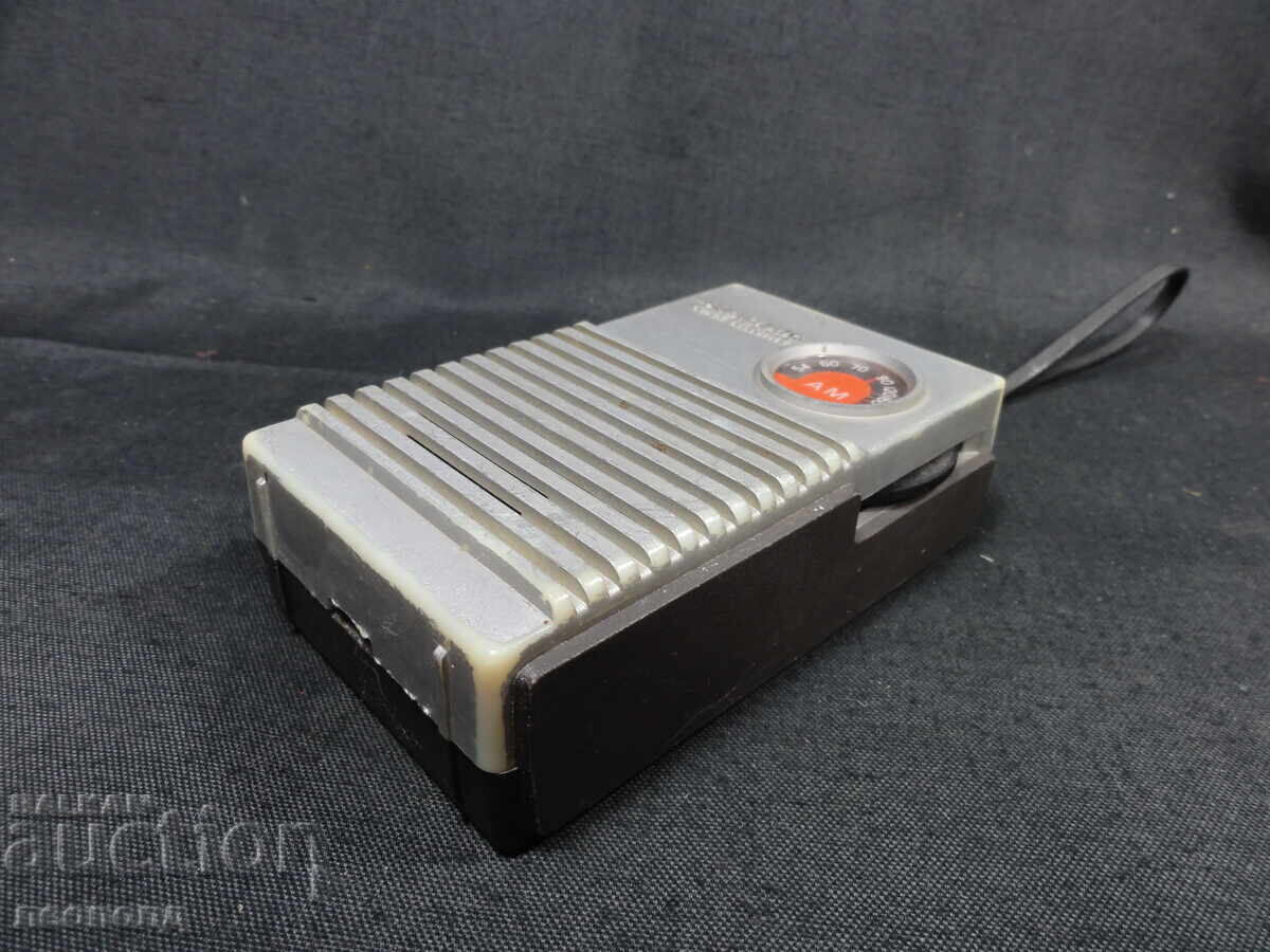 Delivery of BZC STAR RETRO TRANSISTOR RADIO REALISTIC SUPER SELECTIVE