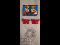 Telefoane jucărie pentru copii din perioada socialistă pentru colecționari