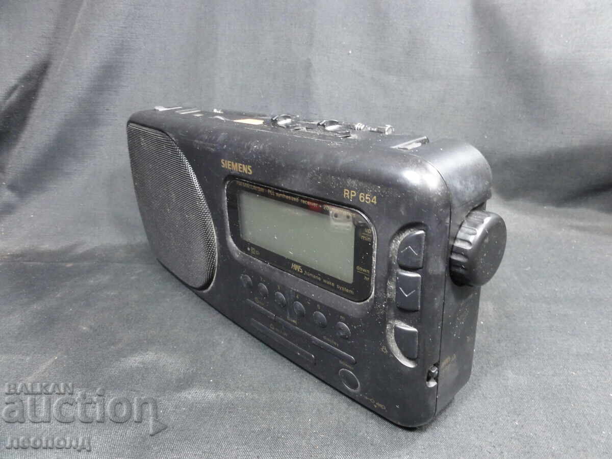 BZC STAR RETRO TRANSISTOR RADIO SIEMENS RP 654 with price 9.50 BGN | € 4.86