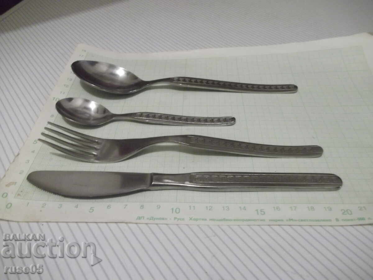 Lot de 24 de bucăți tacâmuri sovietice noi cu preț 60.00 BGN | € 30.68