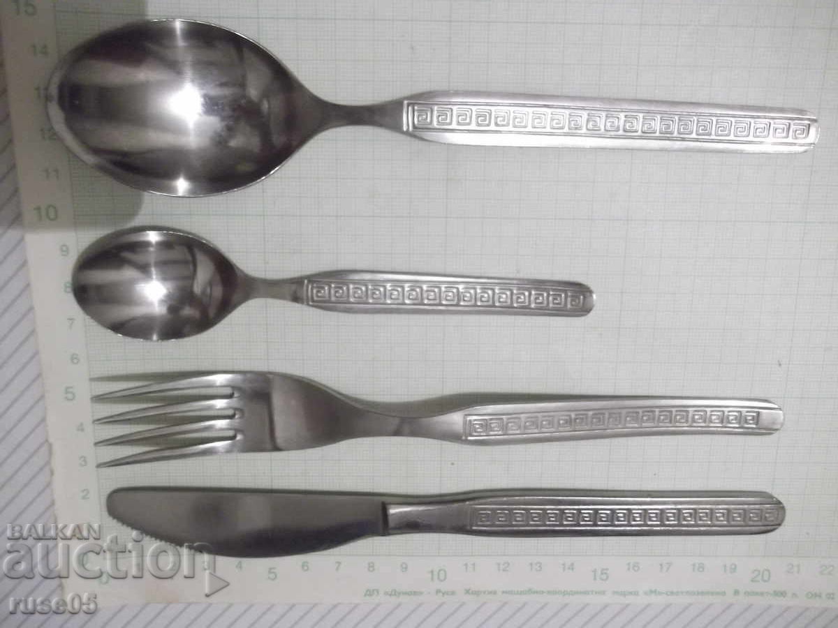 Lot de 24 de bucăți tacâmuri sovietice noi