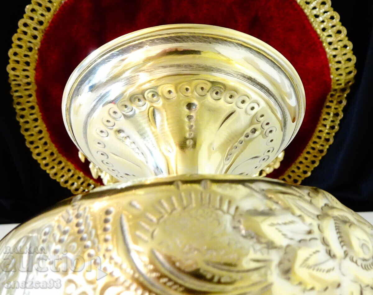 Приказен викториански бронзов бокал за вино 600 мл. - 5