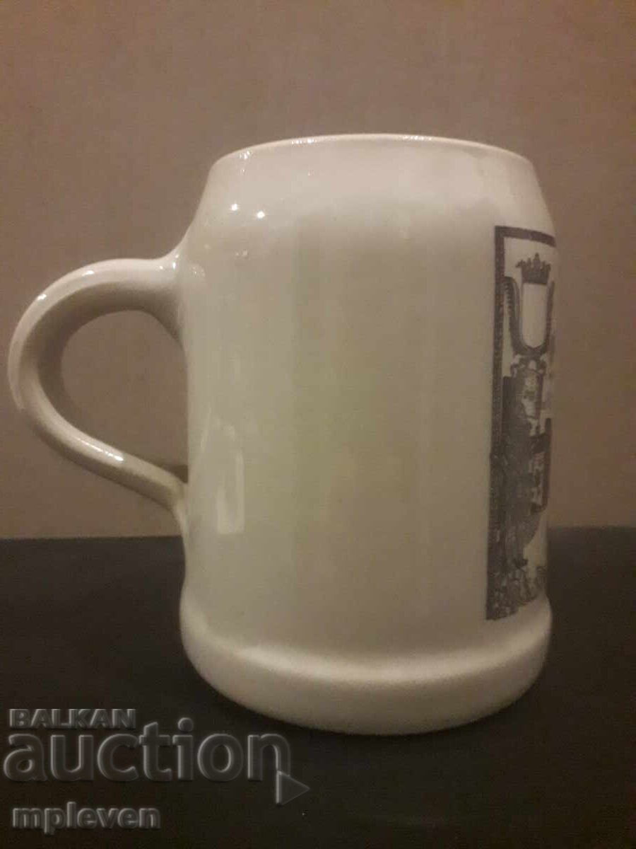 Κούπα μπύρας Die Erste 0.5 με τιμή 2.40 BGN | € 1.23 Κούπα μπύρας Die Erste 0.5 με τιμή 2.40 BGN | € 1.23