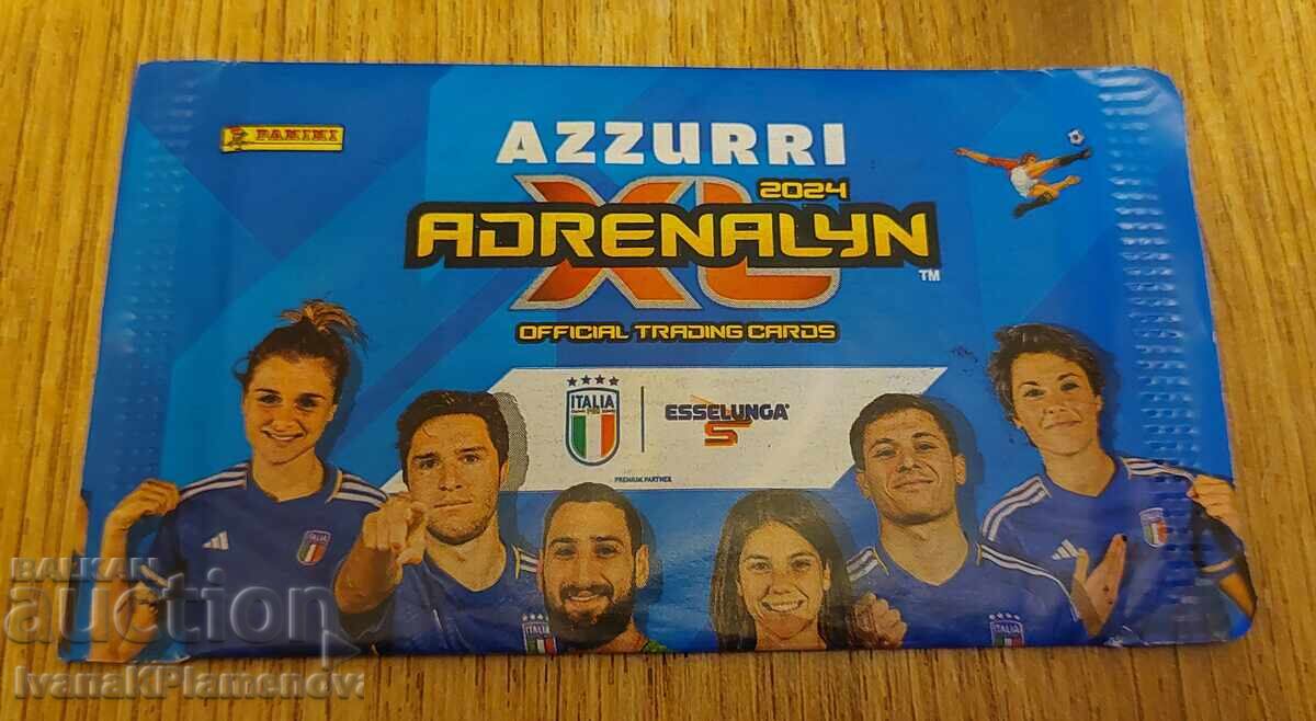 Cărți de fotbal pentru colecționari noi