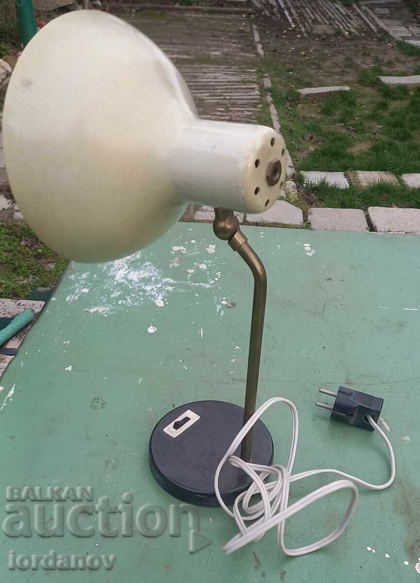 Delivery of Table lamp - retro