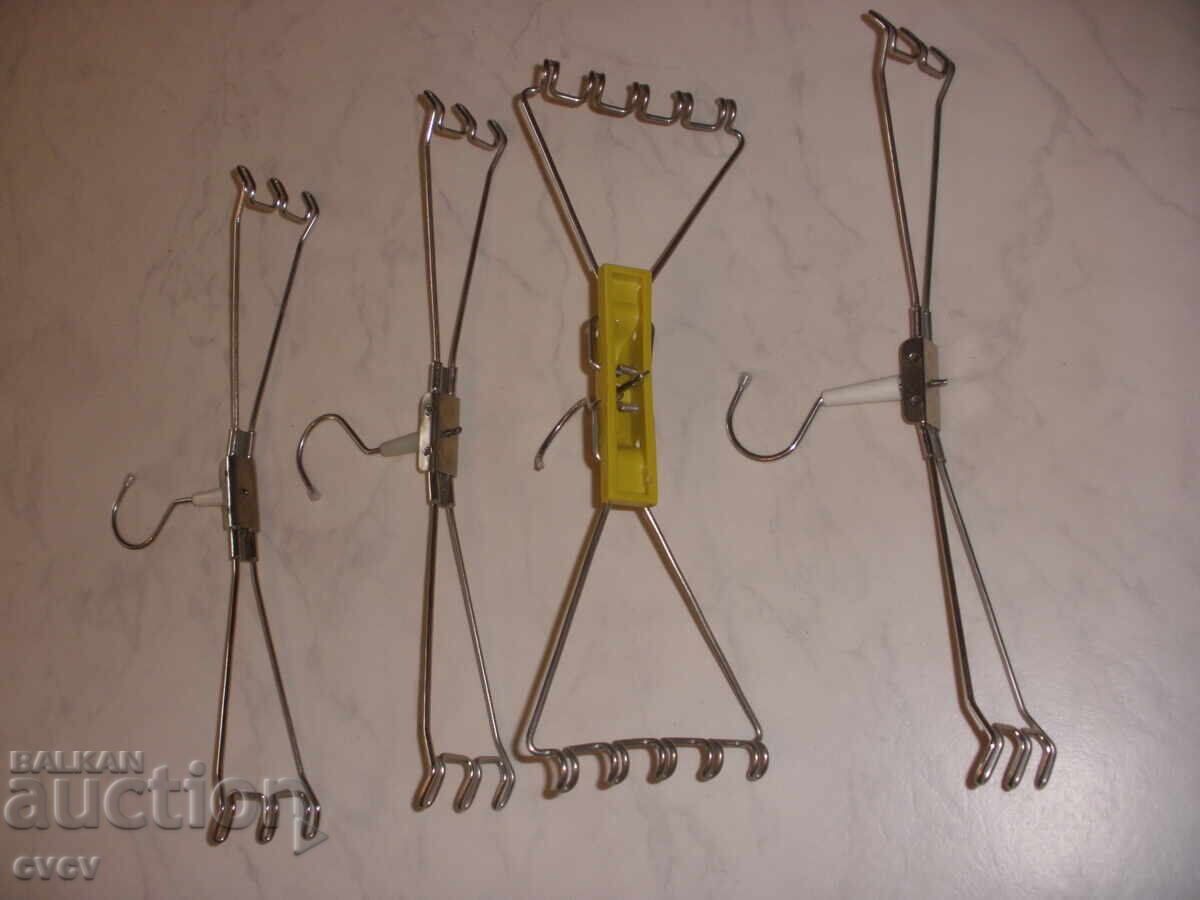 Παράδοση Ρετρό Κρεμάστρες για ρούχα - 3τμχ - 36εκ και 33εκ - Β.Ζ.Χ Παράδοση Ρετρό Κρεμάστρες για ρούχα - 3τμχ - 36εκ και 33εκ - Β.Ζ.Χ