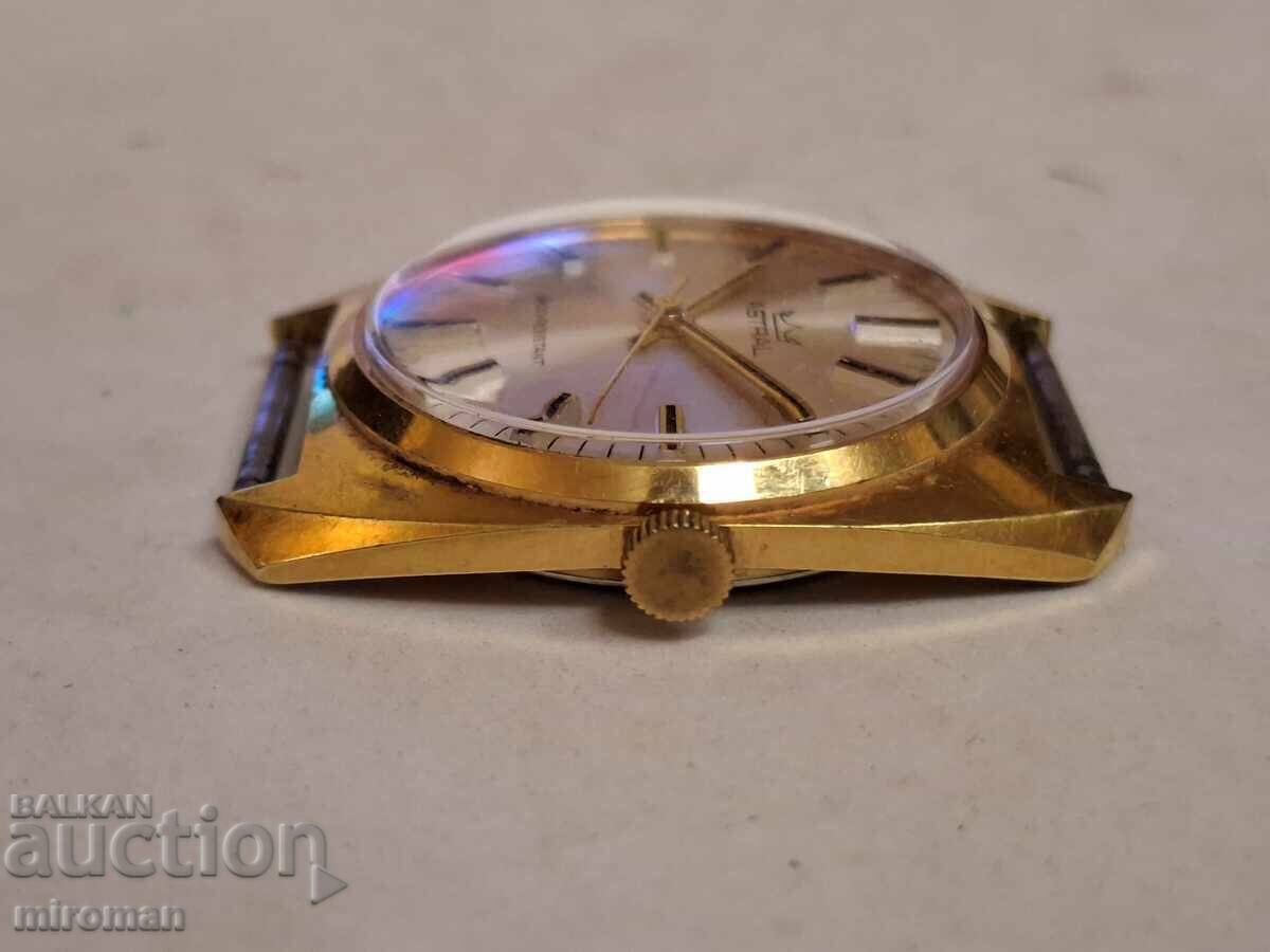 Аукцион Продавам механичен часовник Astral Аукцион Продавам механичен часовник Astral