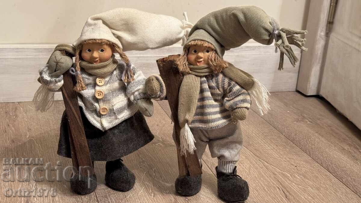 Licitație Pereche de schiori vintage – Norvegia Licitație Pereche de schiori vintage – Norvegia