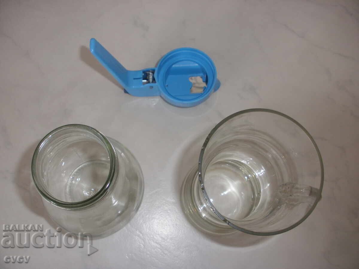 Δημοπρασία Κανατάκια 2 τμχ - το ένα με καπάκι - Β.Ζ.Κ Δημοπρασία Κανατάκια 2 τμχ - το ένα με καπάκι - Β.Ζ.Κ