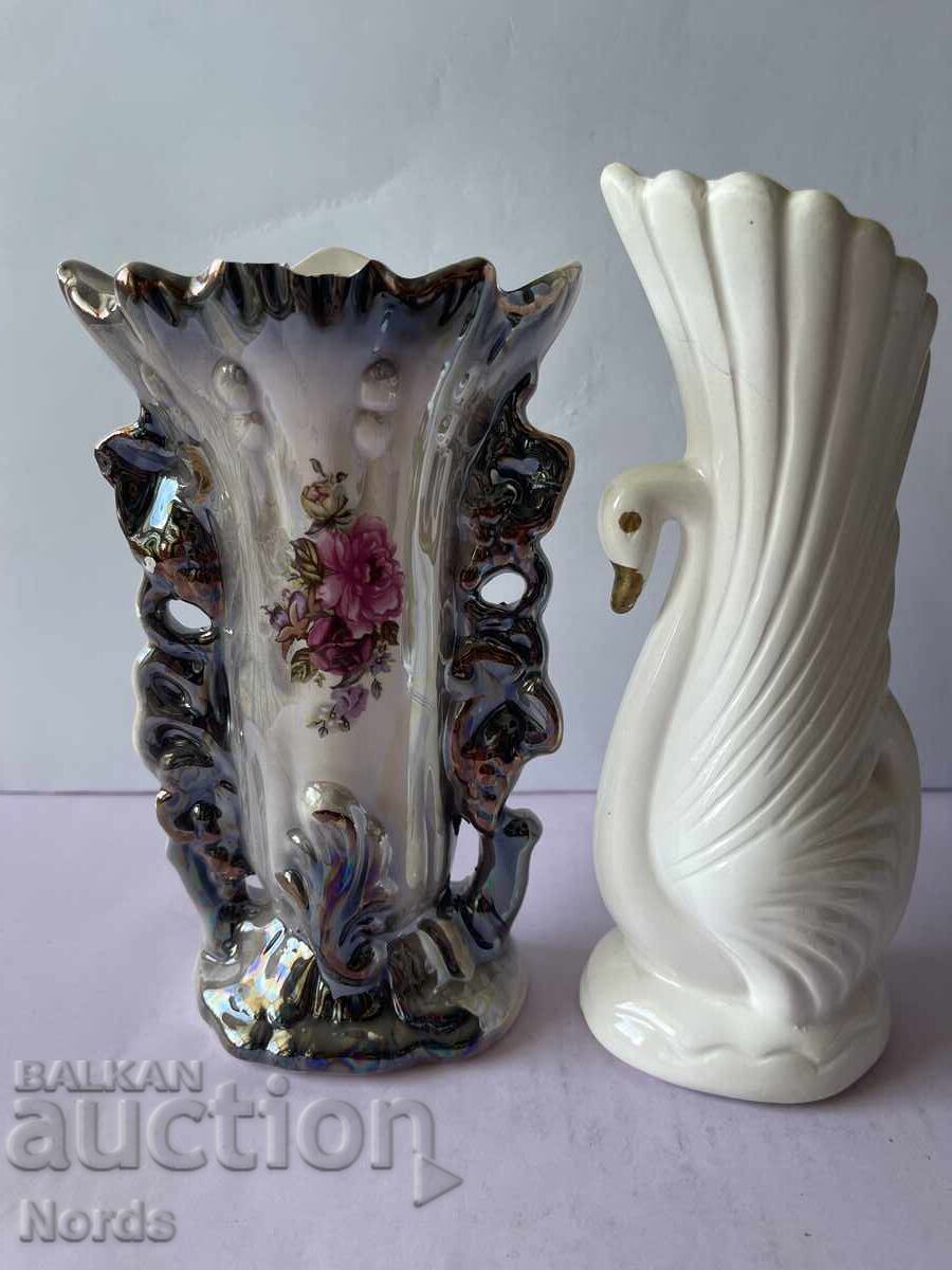 Порцеланов лот вази с цена 1.53 лв. | € 0.78