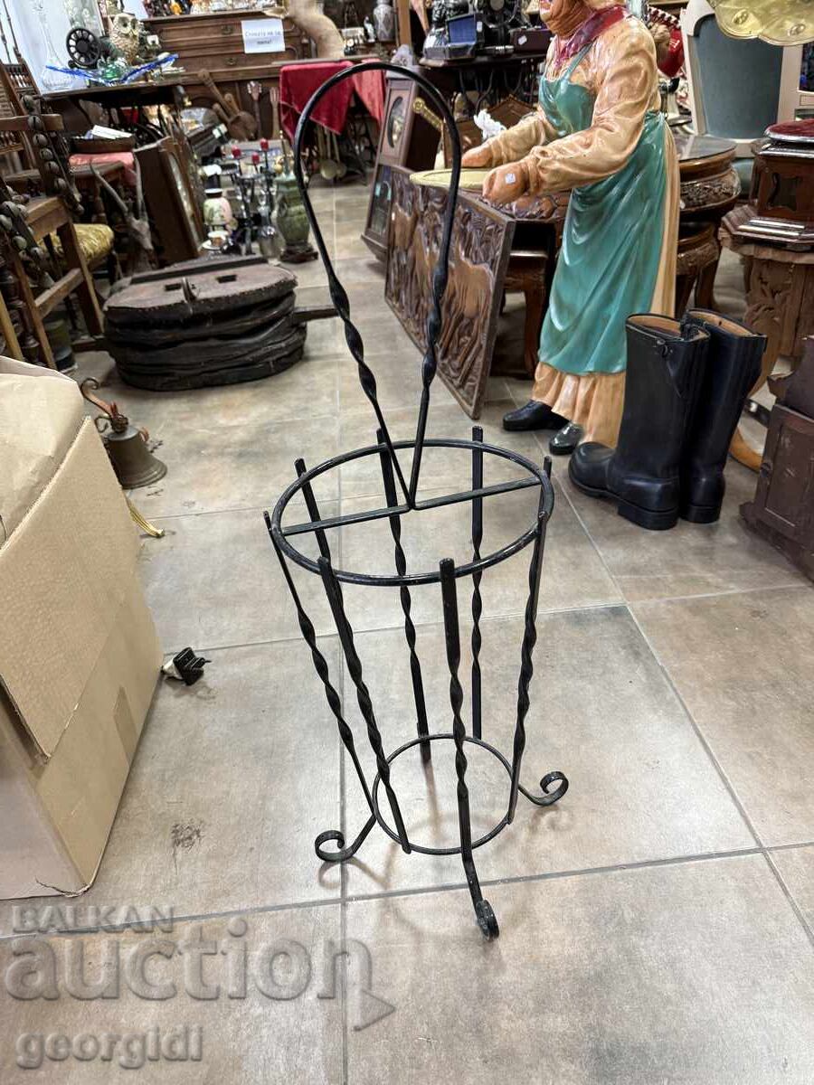Iron / metal stand / holder for umbrellas. №7639