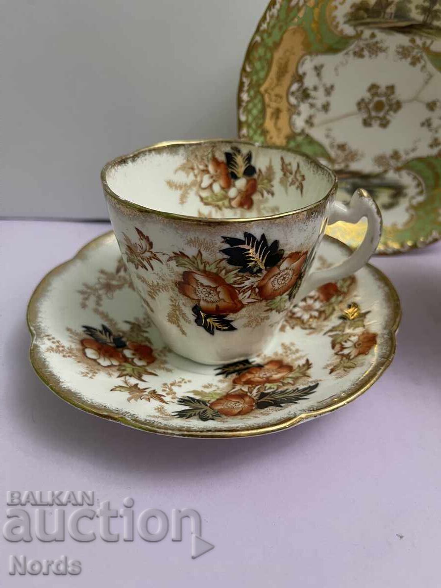 Porcelain lot with price 11.00 BGN | € 5.62 Porcelain lot with price 11.00 BGN | € 5.62