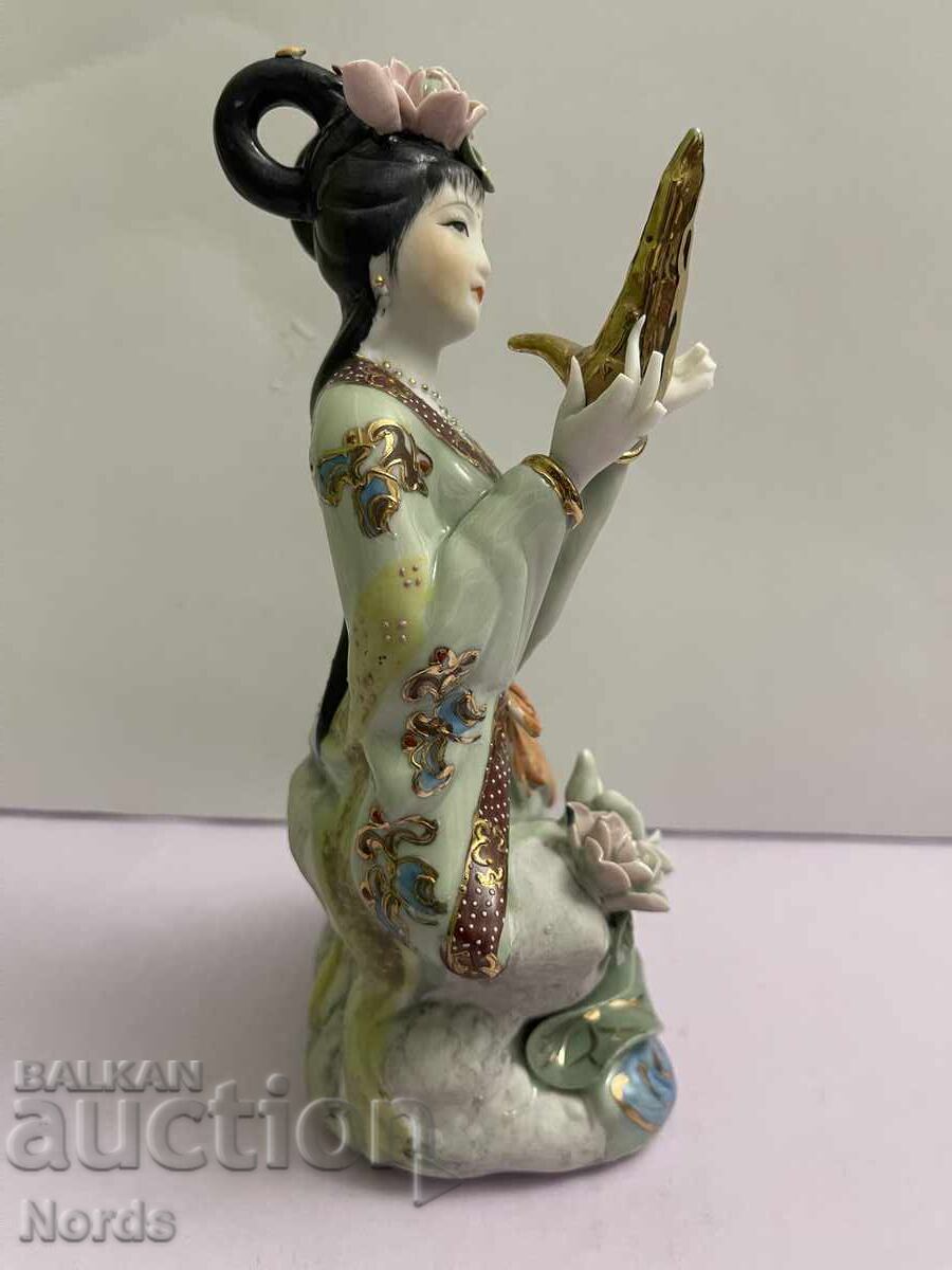 Porcelain figurine with markings with price 18.10 BGN | € 9.25