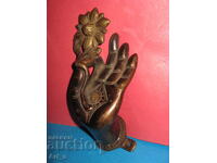 Mână ritualică arabă/indiană din bronz din secolul al XVIII-lea - al XIX-lea