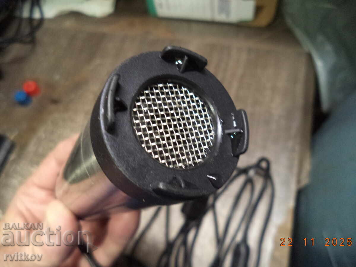 Аукцион Потопяема помпа захранвана с 12 V постоянен ток Аукцион Потопяема помпа захранвана с 12 V постоянен ток