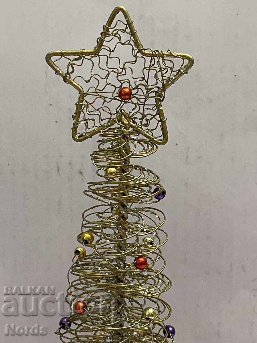 Metal Christmas tree with price 1.50 BGN | € 0.77 Metal Christmas tree with price 1.50 BGN | € 0.77