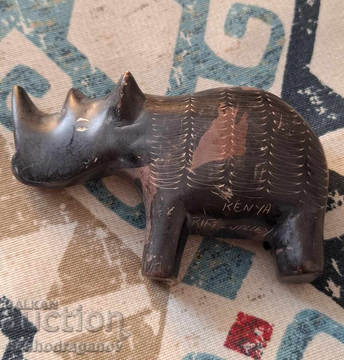 Kenya, stone figurine