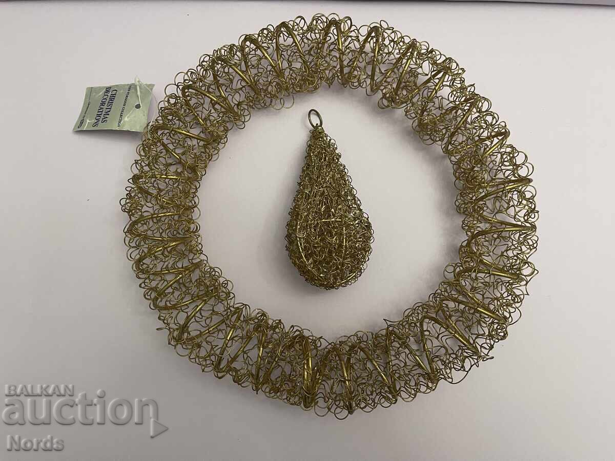 Metal Christmas wreath Metal Christmas wreath