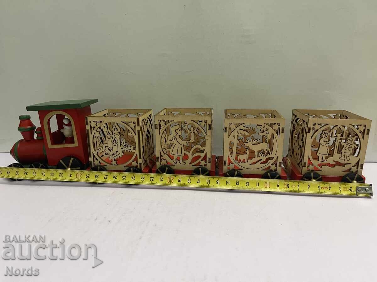 Παράδοση Ξύλινο χριστουγεννιάτικο τρένο