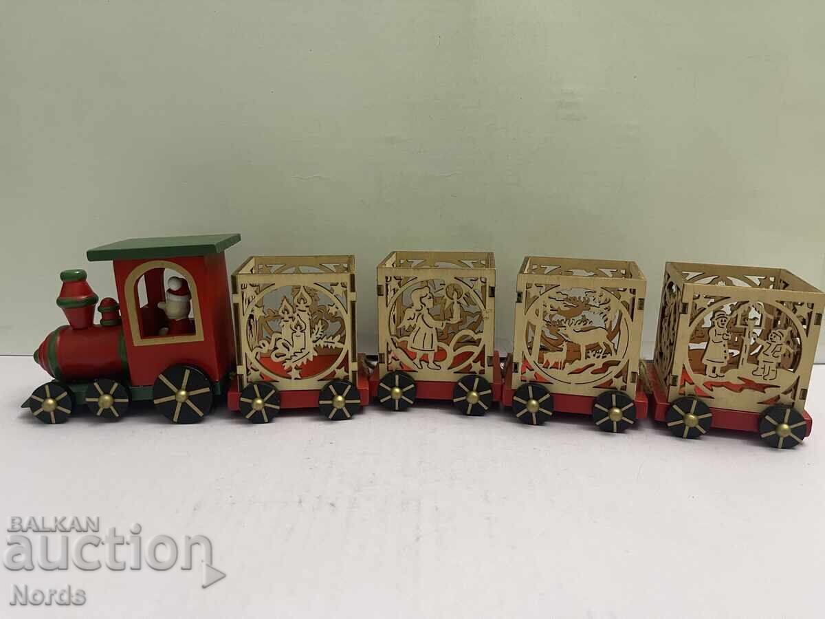 Ξύλινο χριστουγεννιάτικο τρένο