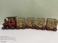 Ξύλινο χριστουγεννιάτικο τρένο