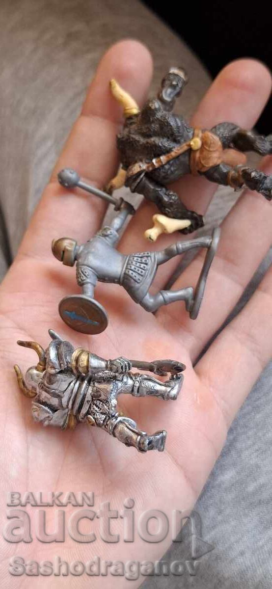 3 μίνι φιγούρες - Μινώταυρος και ιππότες - 5