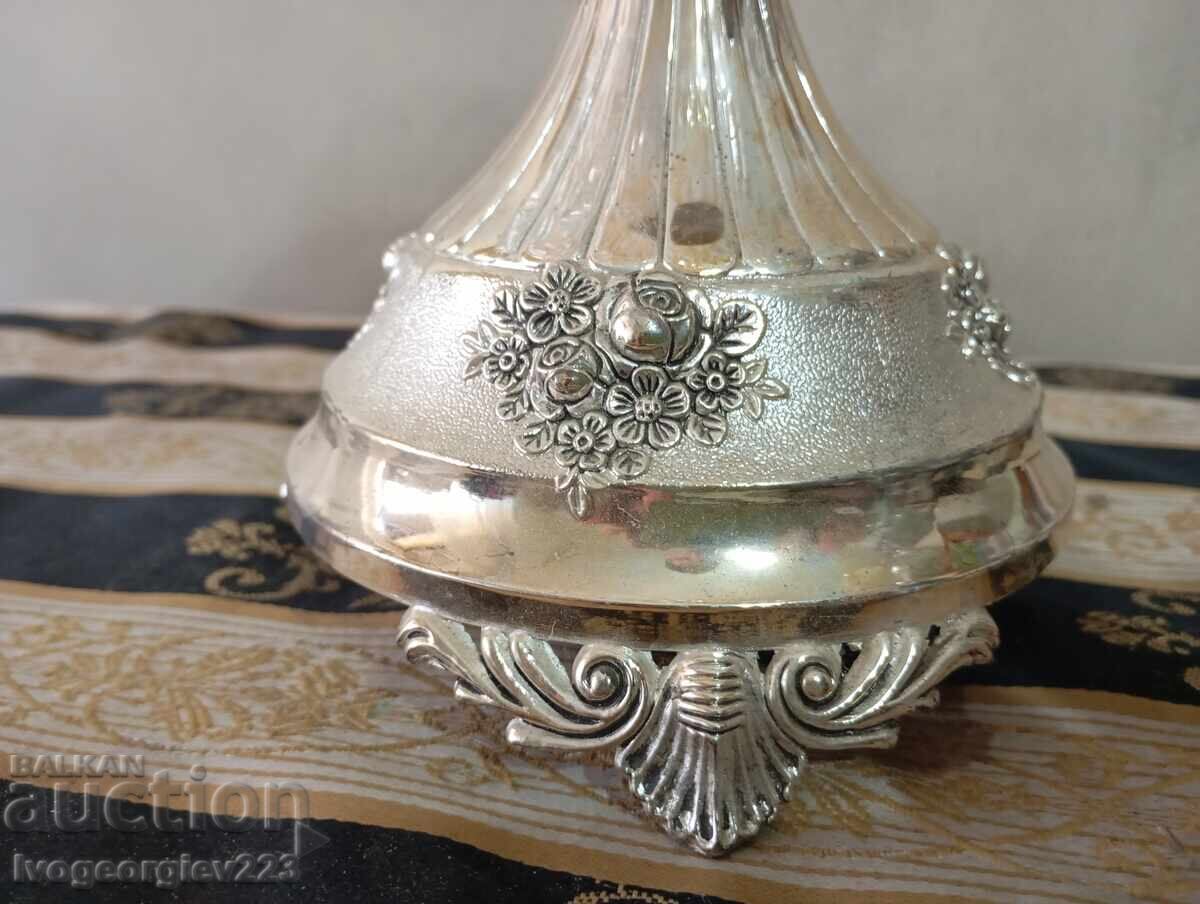 Cupa, fructieră în stil art deco cu preț 83.00 BGN | € 42.44