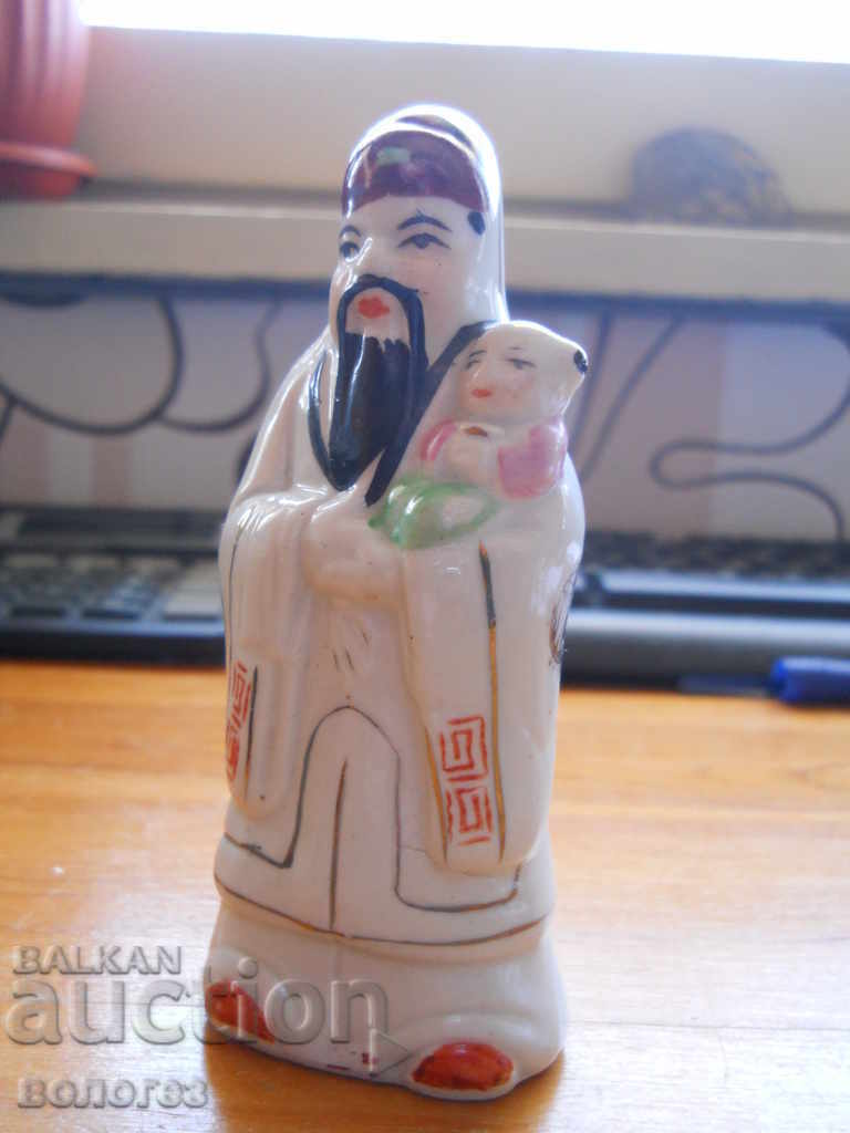 Statuetă din porțelan a înțeleptului chinezesc stelar Lu cu preț 15.00 BGN | € 7.67
