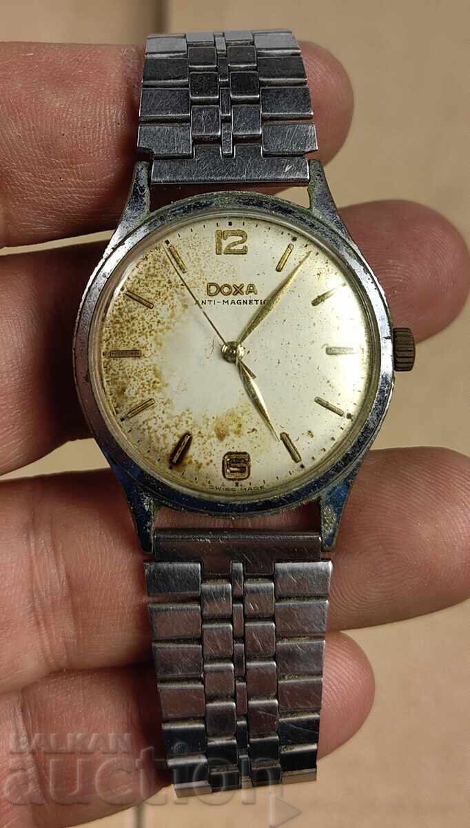 DOXA SWISS NON-WORKING MEN'S WATCH BROKEN SPRING with price 35.00 BGN | € 17.90 DOXA SWISS NON-WORKING MEN'S WATCH BROKEN SPRING with price 35.00 BGN | € 17.90