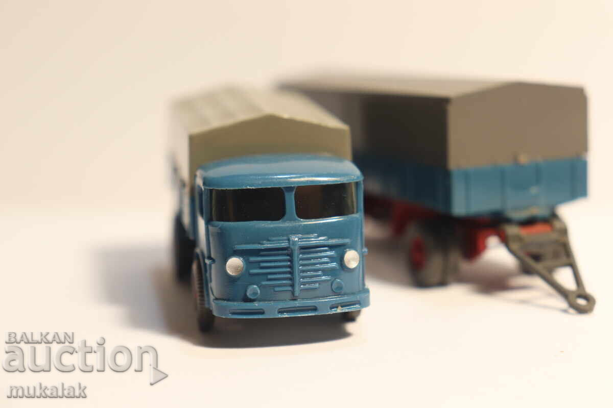 Delivery of Wiking H0 1/87 Büssing TIR Truck Model
