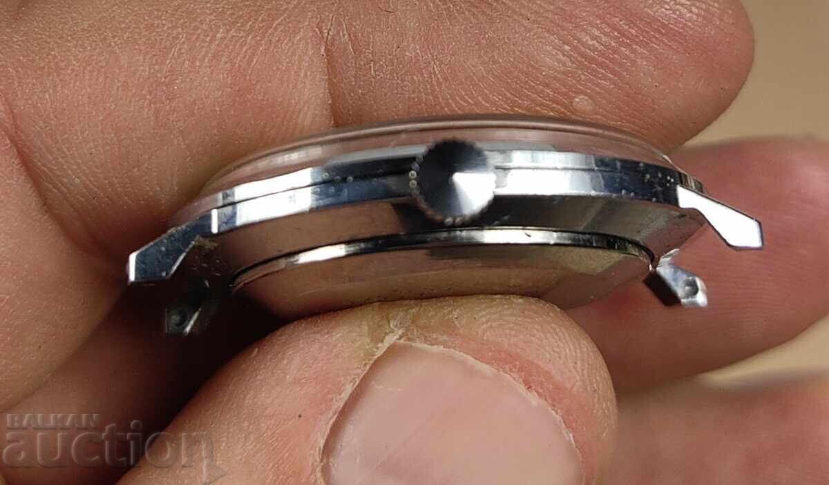 Auction SLAVA GLORY USSR NON-WORKING MEN'S WATCH BROKEN BALANCE Auction SLAVA GLORY USSR NON-WORKING MEN'S WATCH BROKEN BALANCE