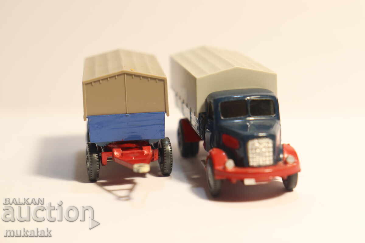 Delivery of WIKING H0 1/87 MAN??? TIR TRUCK MODEL