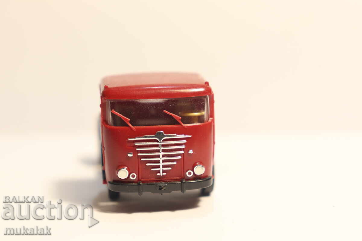Auction  BREKINA H0 1/87 BUSSING Tractor Unit TIR Truck Model