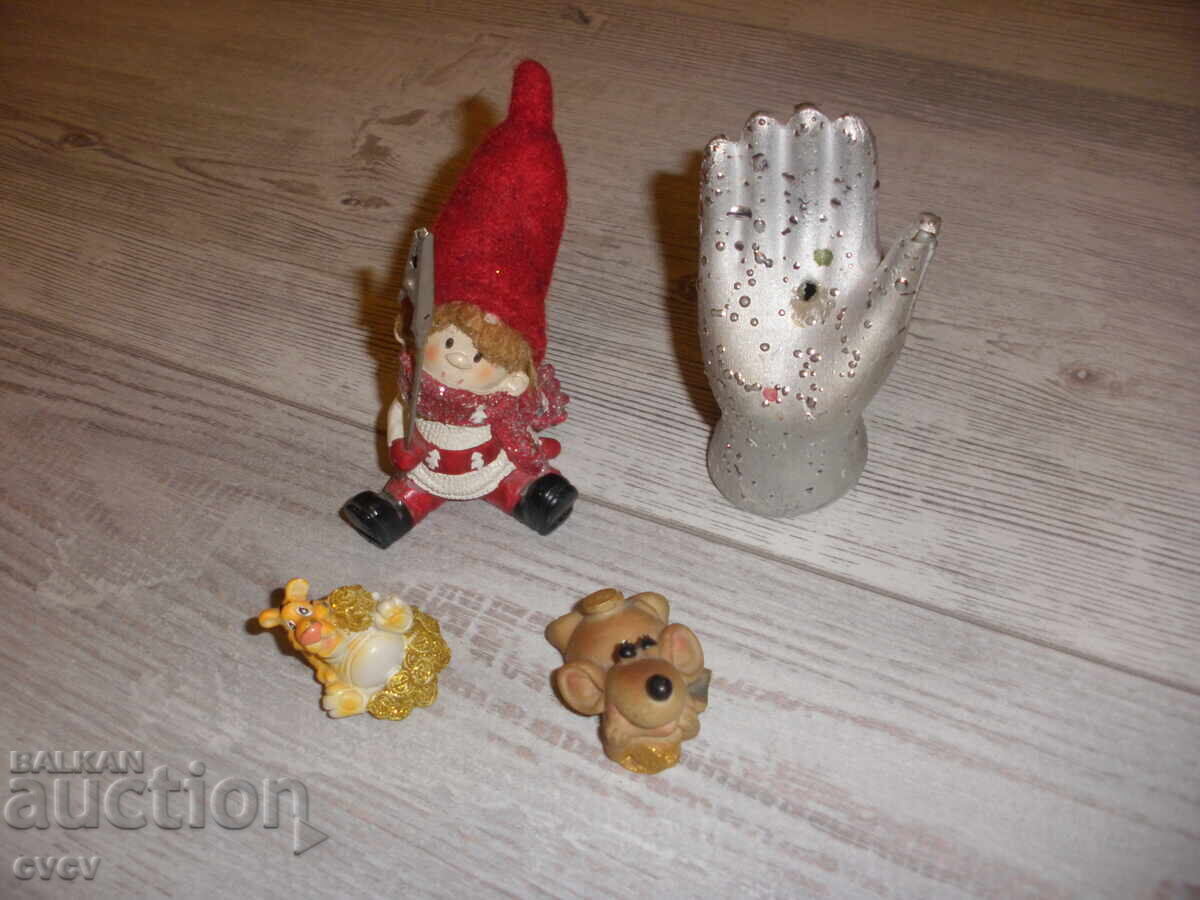 Lot of Figures - 4 pcs - B.Z.C Lot of Figures - 4 pcs - B.Z.C