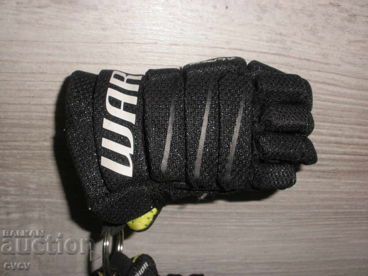 Παράδοση Γάντια-Warior-AlLPHA - B.Z.TS Παράδοση Γάντια-Warior-AlLPHA - B.Z.TS