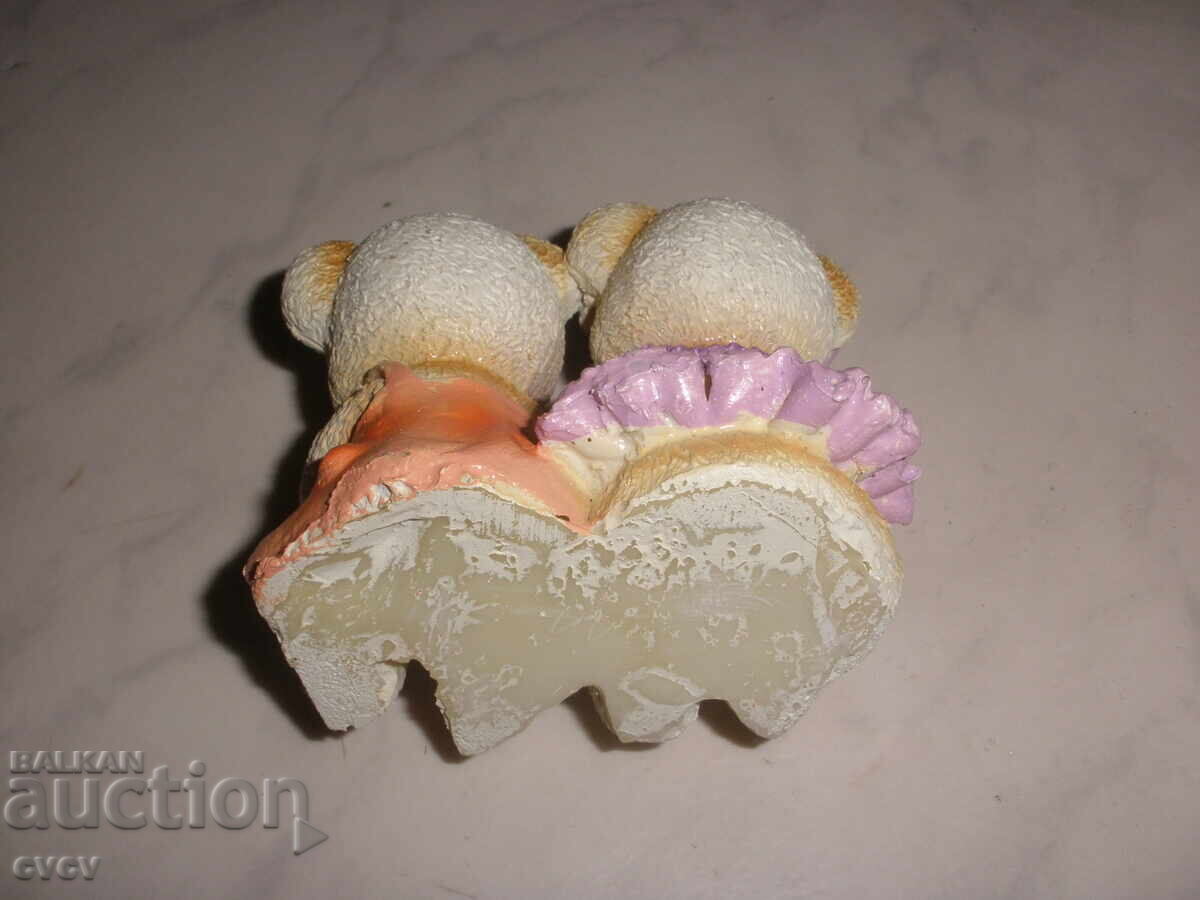 Δημοπρασία Φιγούρα-Αρκουδάκια - Β.Ζ.Τ Δημοπρασία Φιγούρα-Αρκουδάκια - Β.Ζ.Τ