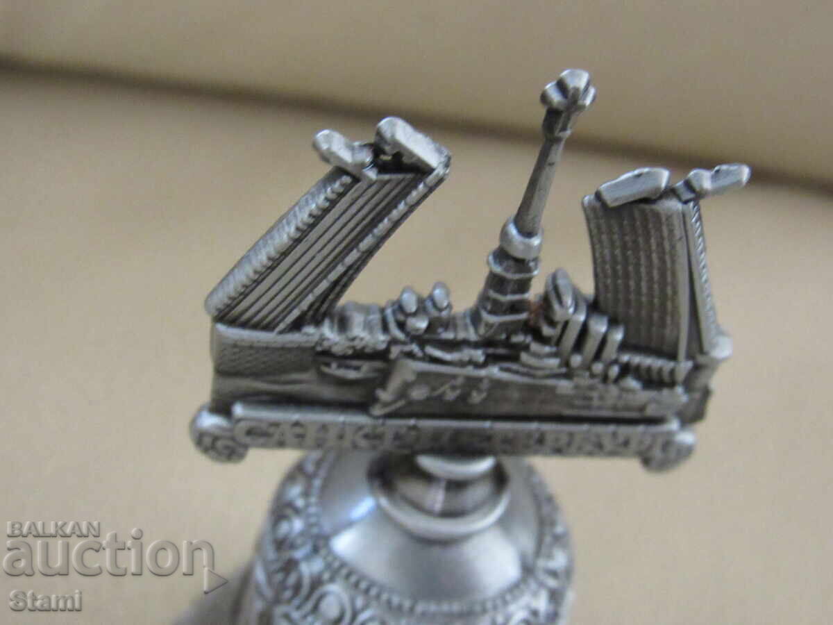 Metal bell souvenir from Saint Petersburg, Russia - 5