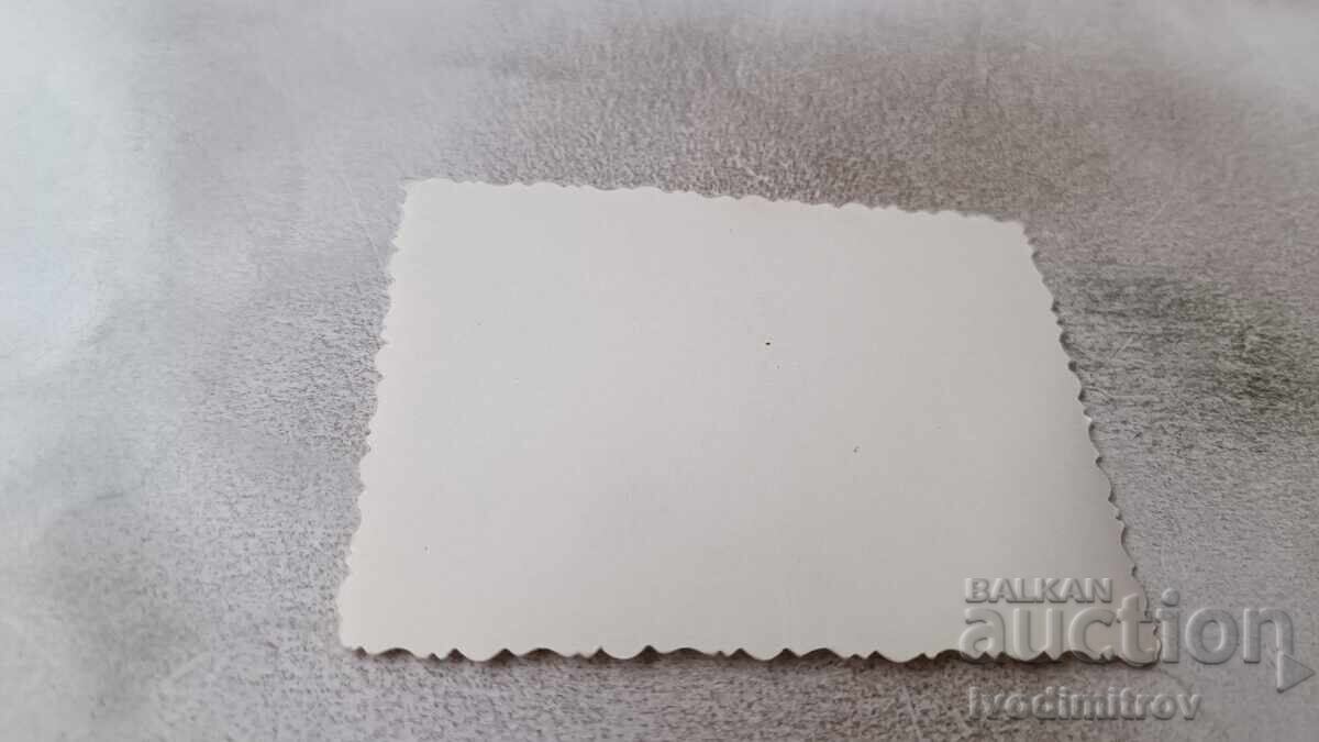 Φωτογραφία Άνδρας και γυναίκα στην παραλία με τιμή 1.45 BGN | € 0.74 Φωτογραφία Άνδρας και γυναίκα στην παραλία με τιμή 1.45 BGN | € 0.74