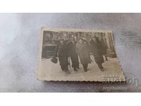 Φωτογραφία Σόφια Τέσσερις άνδρες σε χειμερινή βόλτα