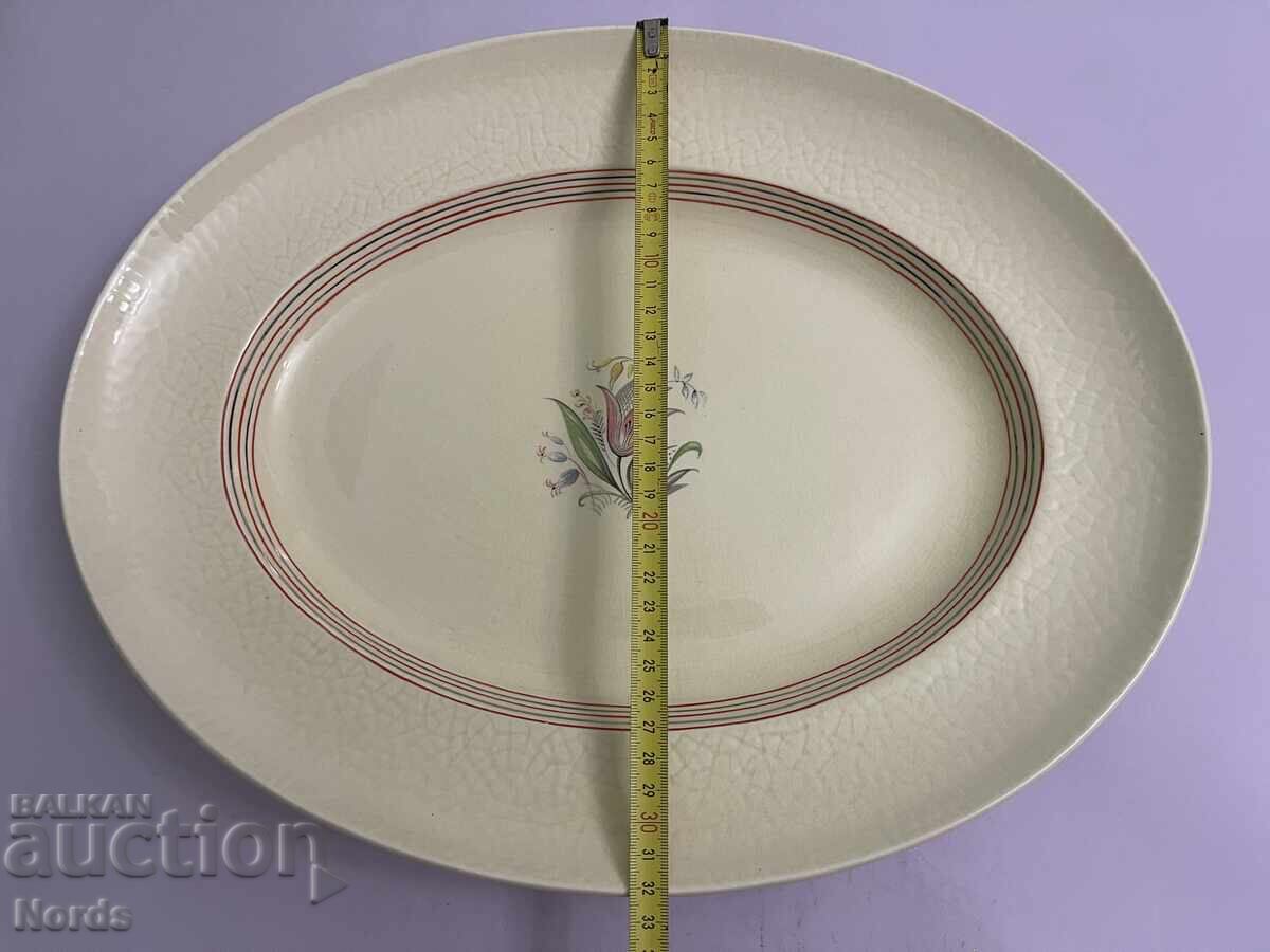 Παράδοση Πιάτο πορσελάνης με σημάδια Παράδοση Πιάτο πορσελάνης με σημάδια