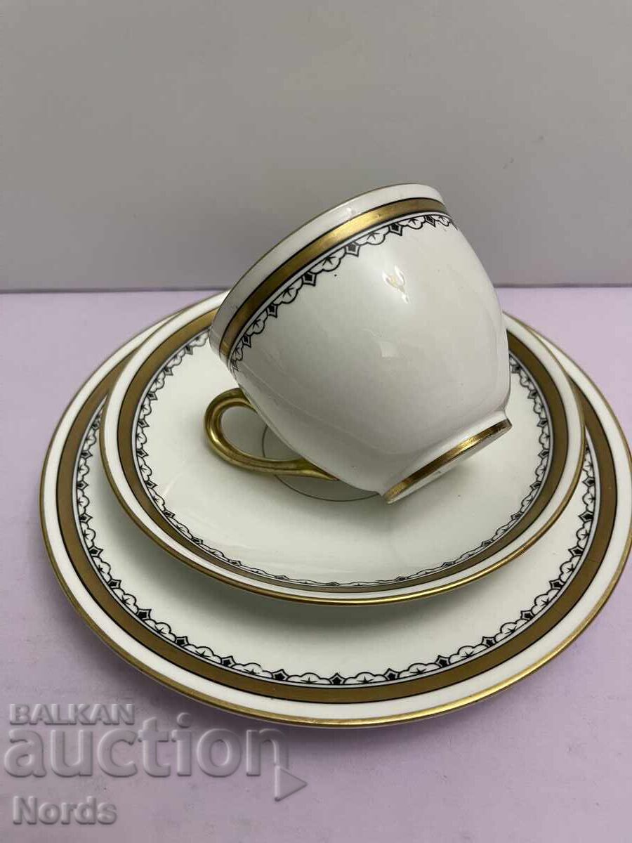 Vintage αγγλικό σετ τριών τεμαχίων για τσάι με τιμή 12.56 BGN | € 6.42 Vintage αγγλικό σετ τριών τεμαχίων για τσάι με τιμή 12.56 BGN | € 6.42