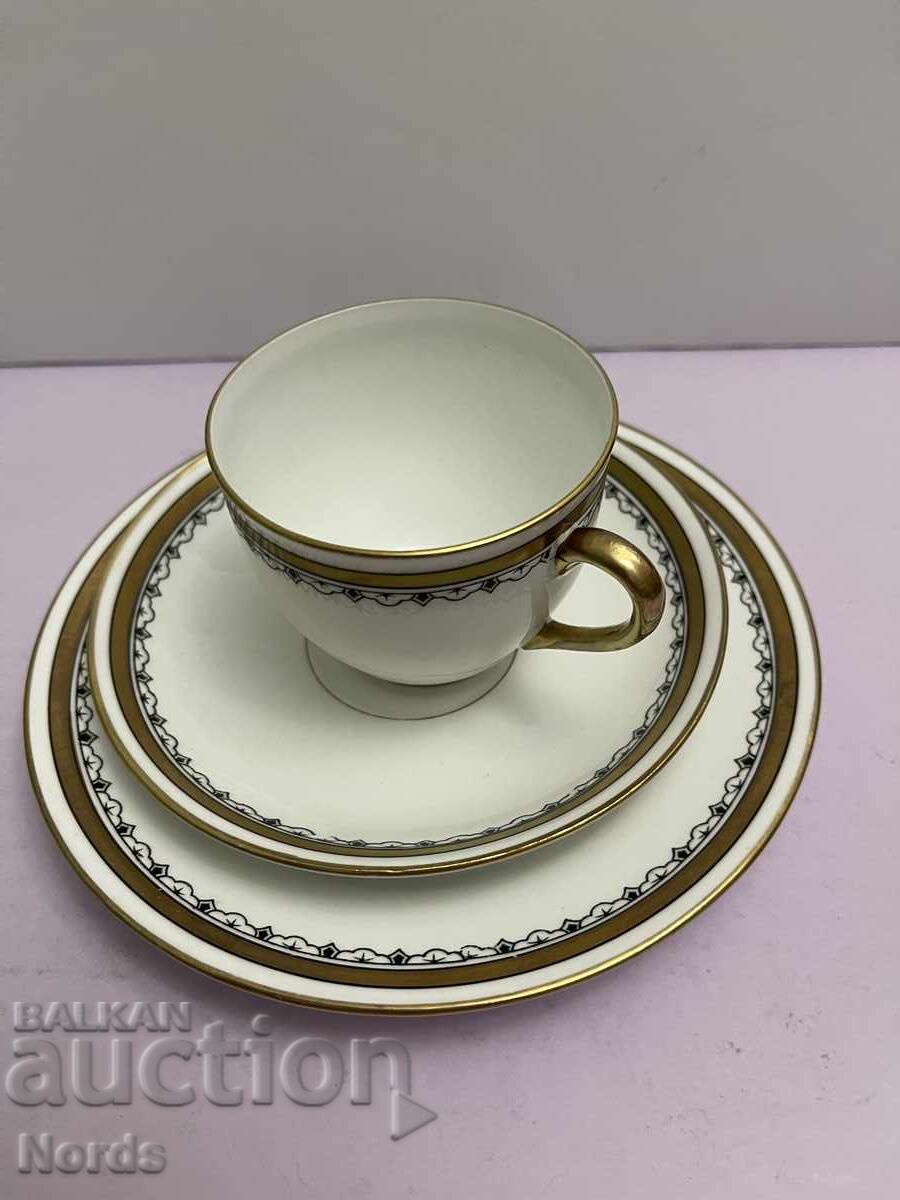 Аукцион Винтидж английски троен сет за чай Аукцион Винтидж английски троен сет за чай