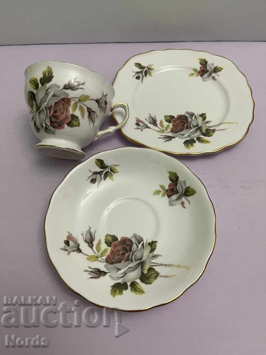 Livrarea Royal Vale set englezesc de ceai, pentru trei persoane Livrarea Royal Vale set englezesc de ceai, pentru trei persoane